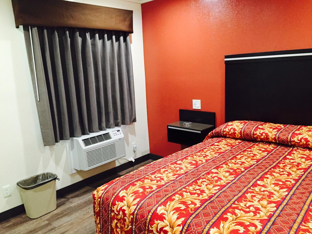Westmont Sunrise Motel מראה חיצוני תמונה